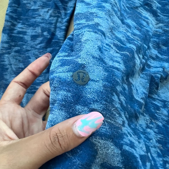 Lululemon jacket - Picture 3 of 4